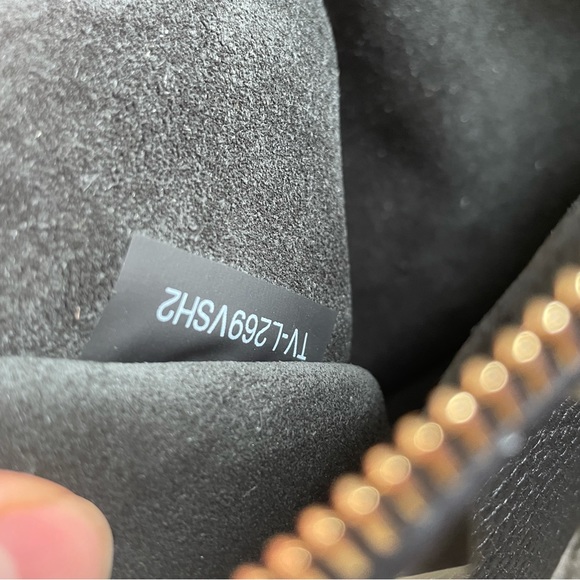 Valentino rockstud clutch - Picture 5 of 7